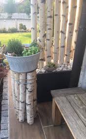 Birkenstamme Als Deko Und Blumenstander Zu Finden Bei Birkendoc De Shop Birkenstamme Als Deko Und Blumenstander Zu Finden In 2020 Birken Deko Birkenstamm Deko Deko