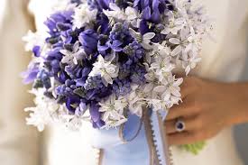 If purple is one of your wedding colors, you will want a beautiful purple bouquet for your special day. Simple Wedding Bouquet Summer Wild Flowers Inspirations Bags Home Decor