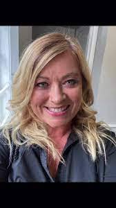 Tabitha Holbrook's Instagram, Twitter & Facebook