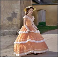 Dazu einen ring für unter das kleid, weisses täschen und weisse lange handschuhe. Pin On Vestuario De Peliculas