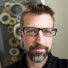 Robert Tarpey's Instagram, Twitter & Facebook