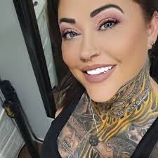 Wendy Rush's Instagram, Twitter & Facebook