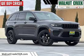 Image result for Walnut Brown 2022 Grand Cherokee