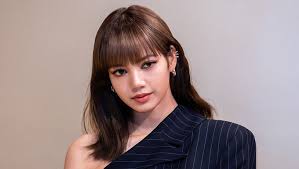 El 8 de junio fue el turno de revelar la segunda integrante, lisa (lalisa manoban), la chica misteriosa que aparece en el vídeo dance practice publicado en el canal de youtube de la empresa. Never Seen Blackpink Lisa Mad You Have Now Kpopmap