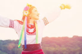 Чтоб за все за грехи мои тяжкие, за неверие в благодать положили меня в русской рубашке под иконами умирать. Den Vishivanki 2019 Listivki Ta Yaskravi Foto 16 Travnya Yake Sogodni Svyato