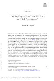 Eine Nahaufnahme einer Frau mit einem Hijab und einem Kleid - SeaArt AI