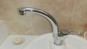 Özellikle metal ütü tabanı ve. En Dogalindan Goz Kamastiran Lavabo Ve Batarya Temizligi Kirec Ve Pas Lekesi Cikarma Youtube