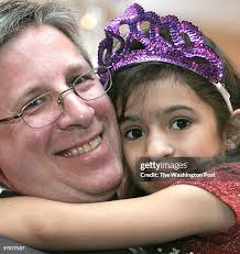 22 Annual Papa Look Alike Stock Photos, High-Res Pictures, and Images