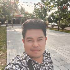 ជាងផល លក់គ្រឿងតុបតែងឡាន