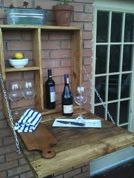 Quelques Idees Pour Fabriquer Soi Meme Un Bar Pour La Terrasse Table Gain De Place Bar En Plein Air Petit Patio