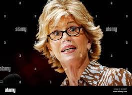 Jane Albert's Instagram, Twitter & Facebook