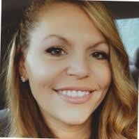 Michelle Schauer's Instagram, Twitter & Facebook