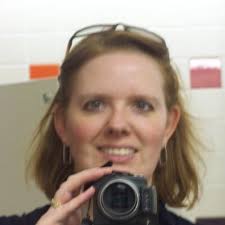 Julia Nutter (@nutter_julia)