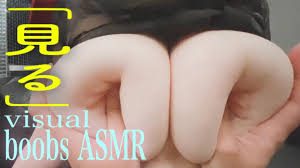 お金次第で胸をマッサージしてくれる清楚系女子高生の巨乳!