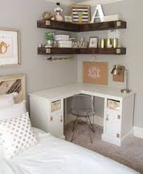 Awesome 40 Comfy Apartment Decorating Ideas For College Students College Apartment Decor Apartment Decorating Rental Small Apartment Decorating