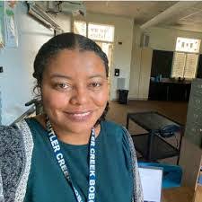 Heather Simoneau's Instagram, Twitter & Facebook