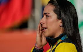 La doble medallista olímpica, mariana pajón, sorprendió a cientos de turistas y cartageneros cuando se tomó el castillo. Choque De Versiones Por Accidente Entre Mariana Pajon Y Motociclista