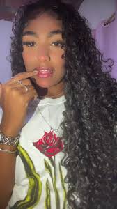 Os vídeos de Anny Araújo (@anny.arajo88) com Mad Again