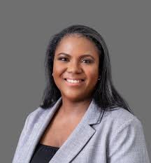 Vanessa Etienne (@NessaEtienne)