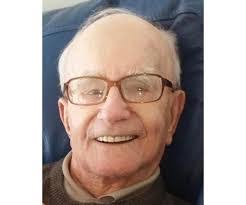 Diane Sousa's Instagram, Twitter & Facebook