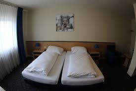 Hier finden sie hochwertige matratzen und vieles mehr. Ein Hotel In Gross Zimmern Businessreise Mit Kultur Und Unterhaltung