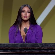 Vanessa Bryant Georgian Fan