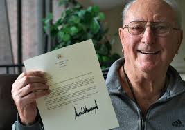 Bob Cousy heads to White House
