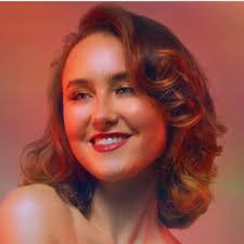 Dayna Dixon's Instagram, Twitter & Facebook