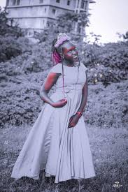Jessica rose epel alupo , cunoscută în mod obișnuit sub numele de jessica alupo , este un om politic , educator și fost ofițer militar din uganda. Teso Tv Happy Birthday To One Young Elegant Beauty Facebook