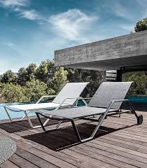 Ubergangsmobel Liege 180 Stacking Lounger Von Gloster Bild 10 Liege Garten Gartenliege Sonnenliege