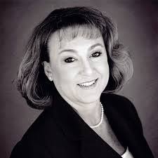 Kay Swan's Instagram, Twitter & Facebook