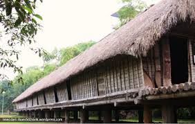 Struktur rumah panjang iban sangat menarik. Harmoni Di Bawah Satu Bumbung Kata Malaysia