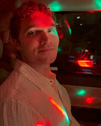 Looking pretty, Music City 🏙️ 👢🪕📸📀🤎