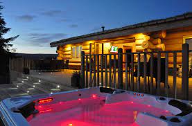 Discover the top 50 traditional and luxury log cabins with hot tubs throughout yorkshire, scotland, the lake district and all over the world for the perfect weekend getaway or short break. 20 Lodges With Hot Tubs Within A 2 Hour Drive Of Newcastle Upon Tyne North East Family Fun