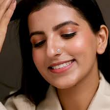 Buy Bailey Bloom Diamond Nose Pin Online