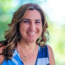 Kelli Panique (@KelliPanique)