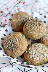 Rezept Brotchen Ohne Hefe Und Mehl Backen Lavendelblog In 2020 Brot Backen Ohne Mehl Brot Ohne Hefe Brot Ohne Mehl