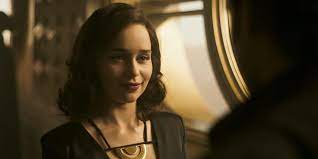 British actress emilia clarke was born in london and grew up in oxfordshire, england. Game Of Thrones Emilia Clarke Reacts To Qi Ra S Star Wars Return