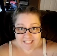 How to determine the sex of Easter Egger chickens at what age?