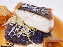 Y lo mismo sucedía en el caso de la carne. Como Cocinar El Pescado Con La Piel Crujiente Gastronomia Cia