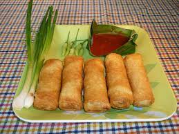 Lumpia Atau Terkadang Dieja Sebagai Lun Pia Adalah Sejenis Penganan Tradisional Tionghoa Lumpia Adalah Lembaran Tipis Dari Te Lumpia Masakan Indonesia Masakan