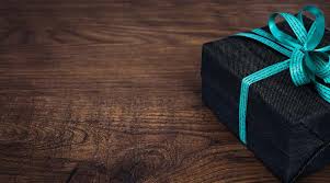 Biglietto auguri 18 anni, regali per compleanno 18 anni ragazza, idee regalo donna 18 anni, idea regalo compleanno donna, decorazioni compleanno 18 anni, compleanno 18 anni uomo. Regalo 18 Anni Idee Per Lei E Per Lui Giftsitter