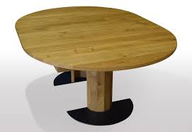 Runder Esstisch Eiche Massiv Ausziehbar Per Mittelauszug Ausfuhrung Auf Holzsaule Mit Schwarzstahl Fusspla Runder Esstisch Eiche Runder Esstisch Esstisch Eiche