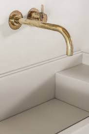 Vanwege het sterke contrast tussen de. 130 Natural Brass Bathrooms Ideas In 2021 Brass Bathroom Fixtures Brass Bathroom Bathroom Fixtures
