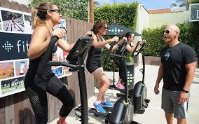 He weighs 167 pounds and lives in los angeles. Pin On Health Diet And Fitness