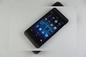 I know rooting the os is not possible.so any other way? Top 5 Pro È™i Contra La Blackberry Z10