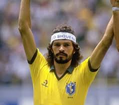 Create and share your own fifa 21 ultimate team squad. Football Deces De Socrates Legende Du Football Bresilien A 57 Ans Le Mauricien