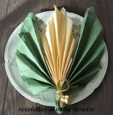 La Feuille 2 Couleurs Https Www Facebook Com Serviettesavotreservice