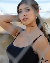 Leila Flores's Instagram, Twitter & Facebook