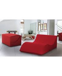 Ampio catalogo letti matrimoniali in offerta disponibili negli stili più amati, il tuo letto matrimoniale in vendita online a prezzi scontati su arredamentomd. Talamo Italia Clever Pouf Matrimoniale Trasformabile In Una Chaise Longue In Ecopelle Colore Rosso